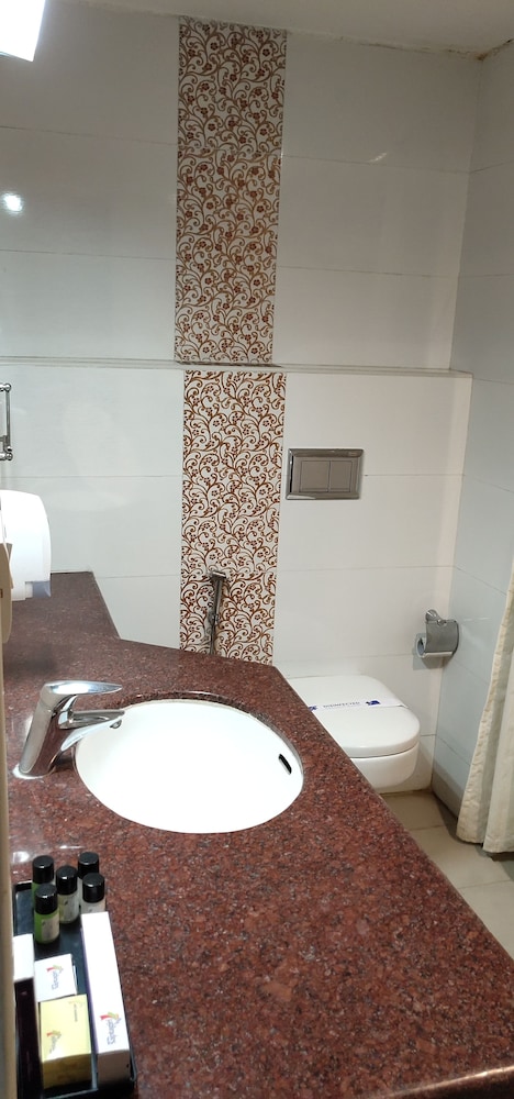 Oyo Premium Secunderabad Station 30/30