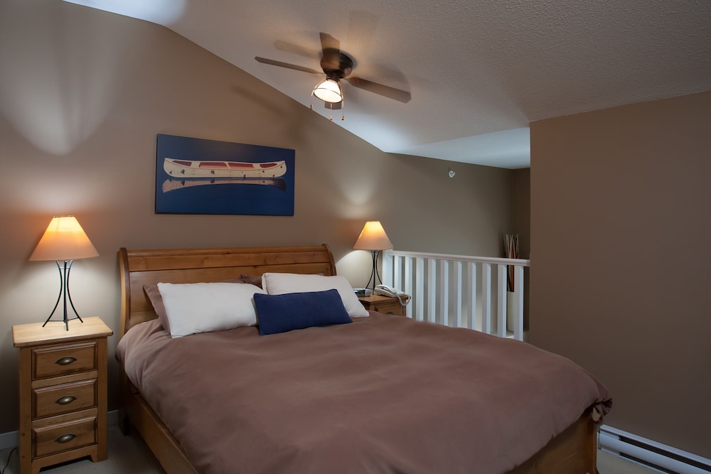 Lodges at Canmore 10/52