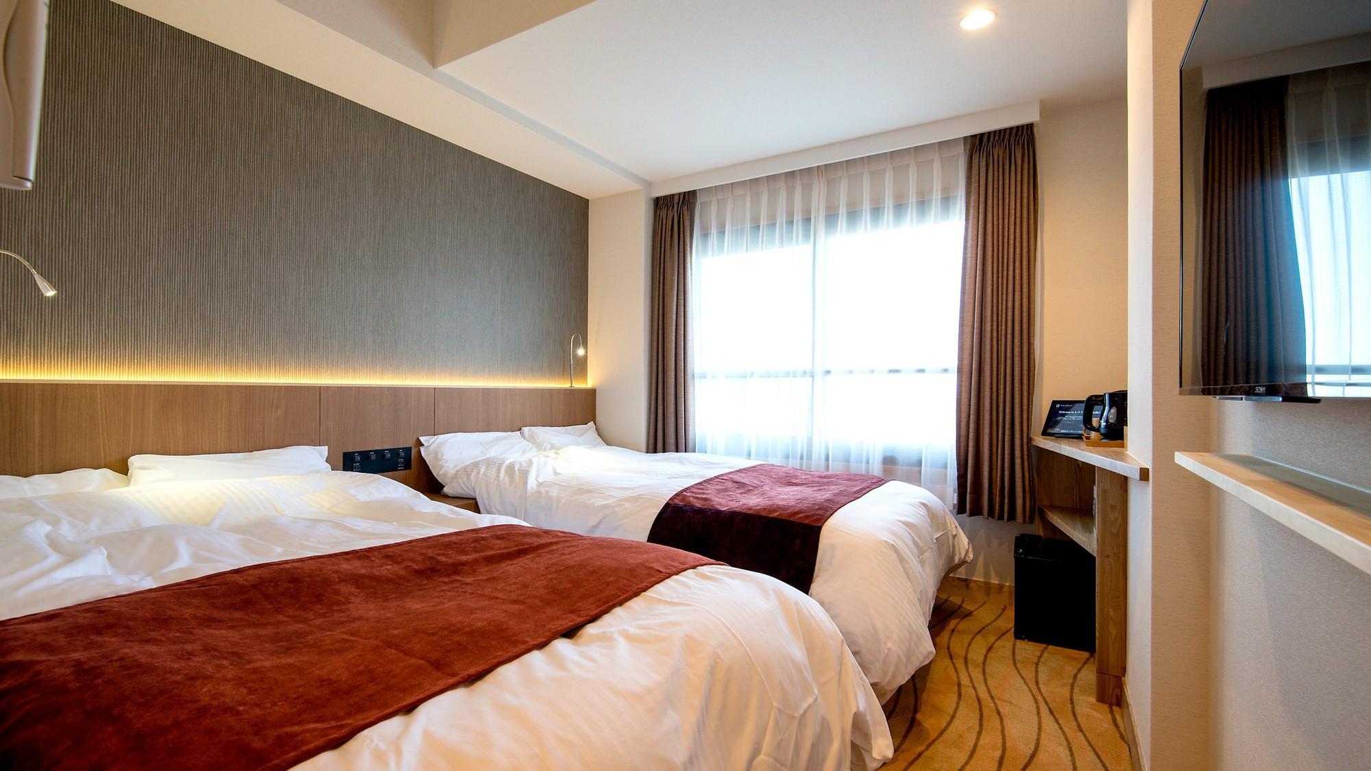 Compact, Economy, Twin Beds, Ocean View