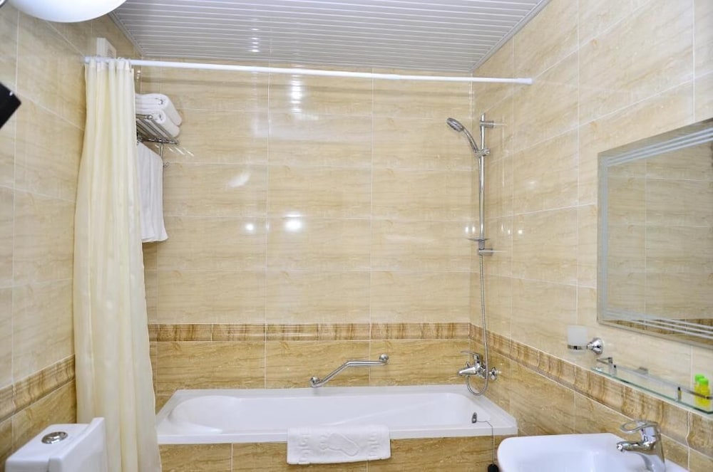 Hotel Diyora 17/37