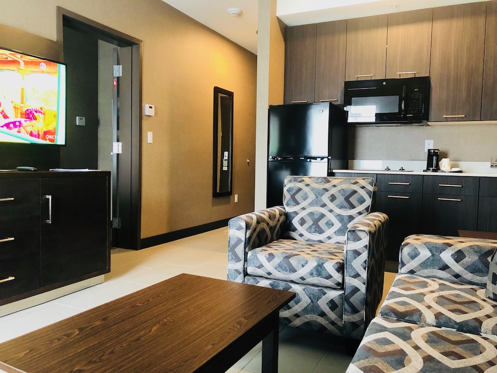 WINGATE BY WYNDHAM KAMLOOPS 19/39