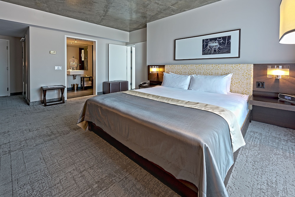 10 Hotel Formerly Opus Hotel 14/78