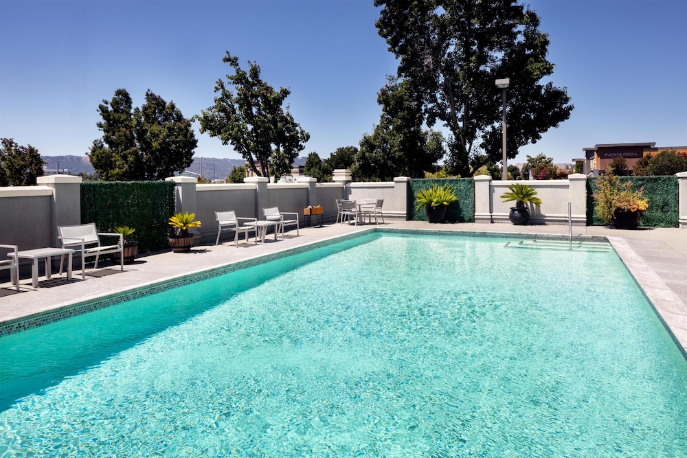 Hyatt Place Dublin/Pleasanton 71/77