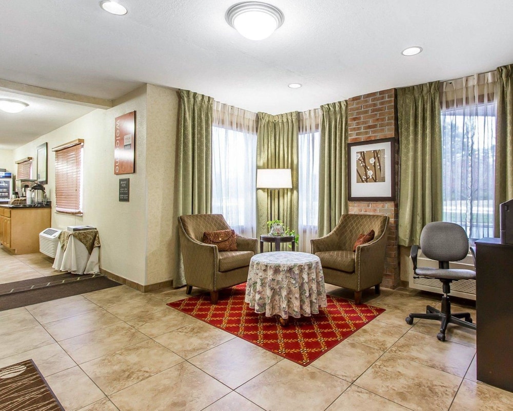Quality Inn Macomb Near University Area 22/38