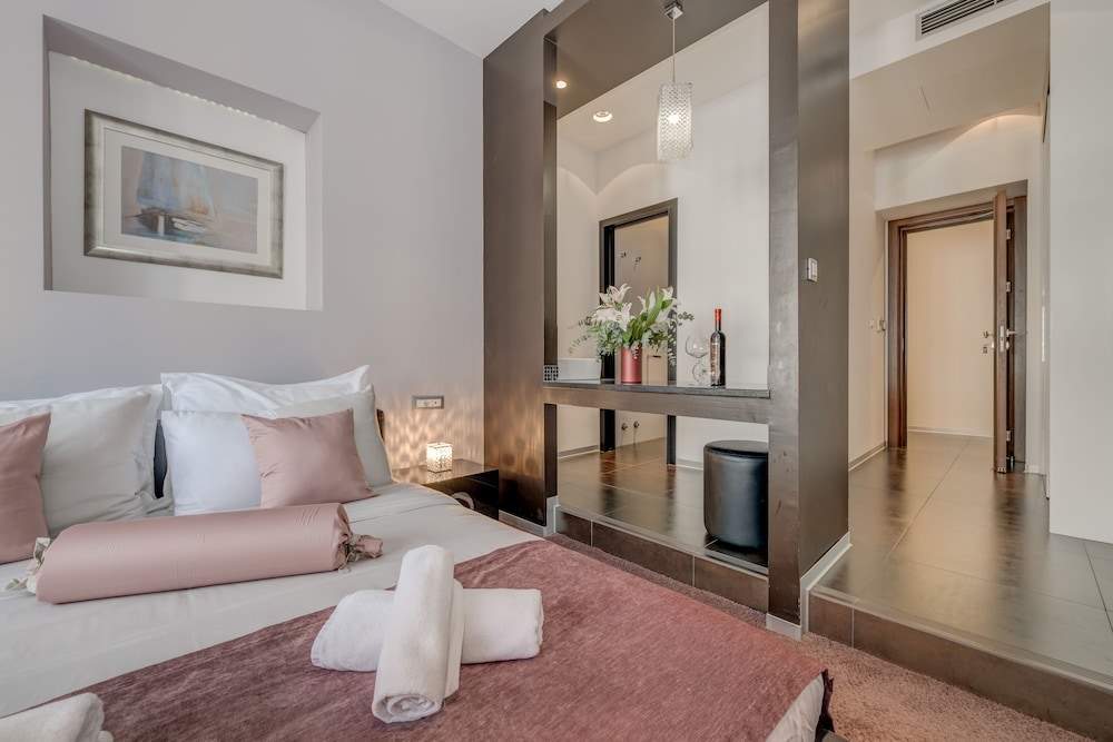 Starlight luxury rooms 9/50