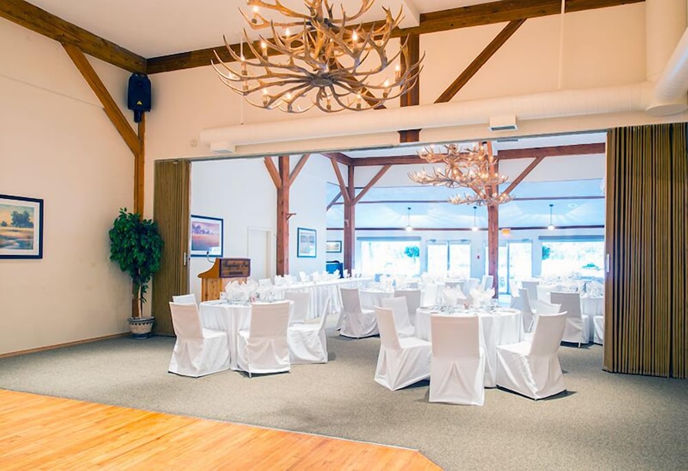 Bayshore Inn Resort And Spa 30/54
