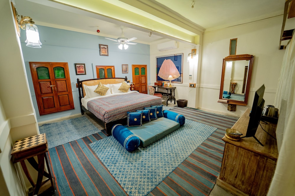 Amritara Manak Haveli, Jodhpur 29/63