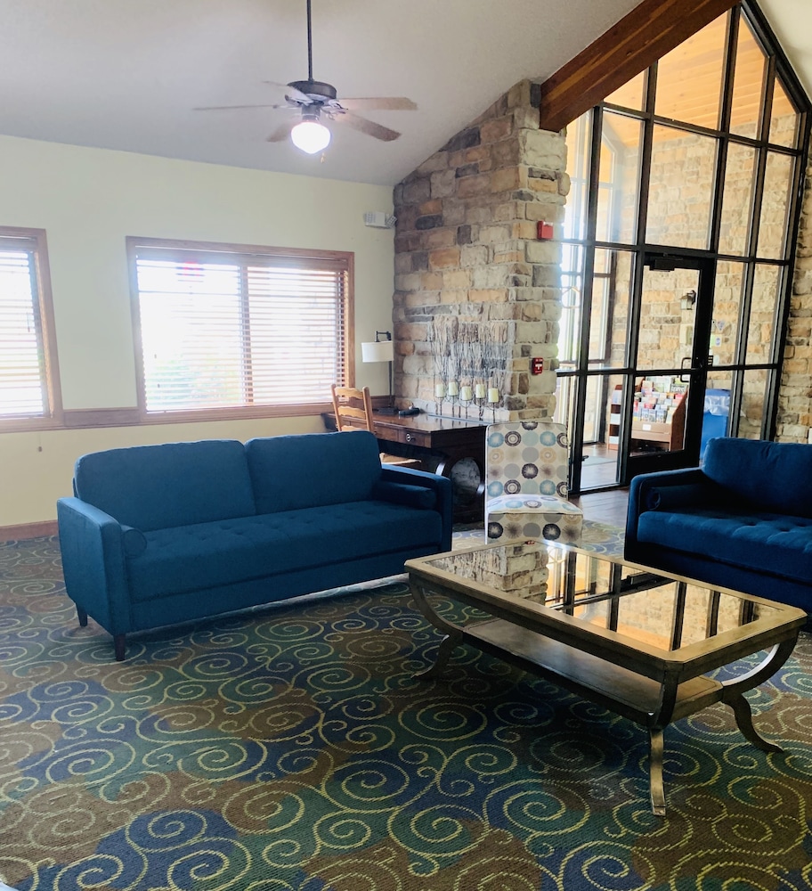 Americinn By Wyndham Kewanee 32/43