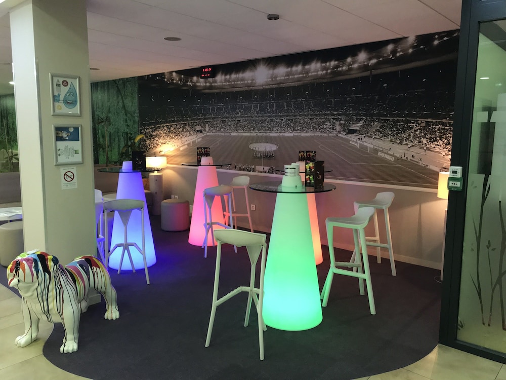 Ibis Styles Villeneuve Sur Lot Hotel 64/68