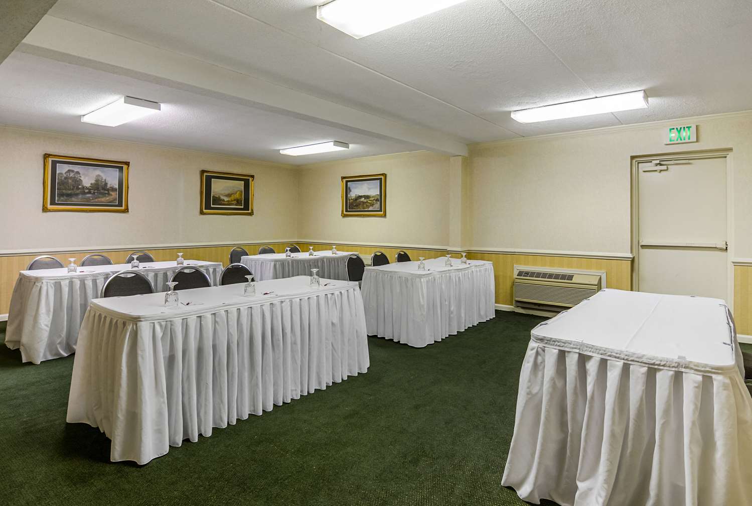 Clarion Inn Harpers Ferry-Charles Town 7/51