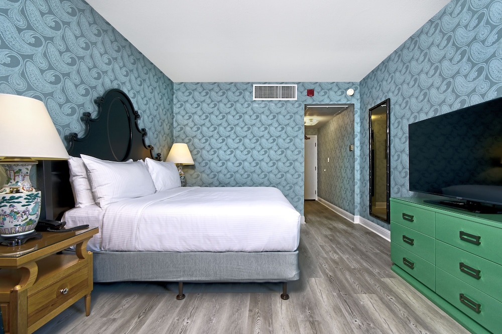 ROOM, KING BED, GARDEN VIEW