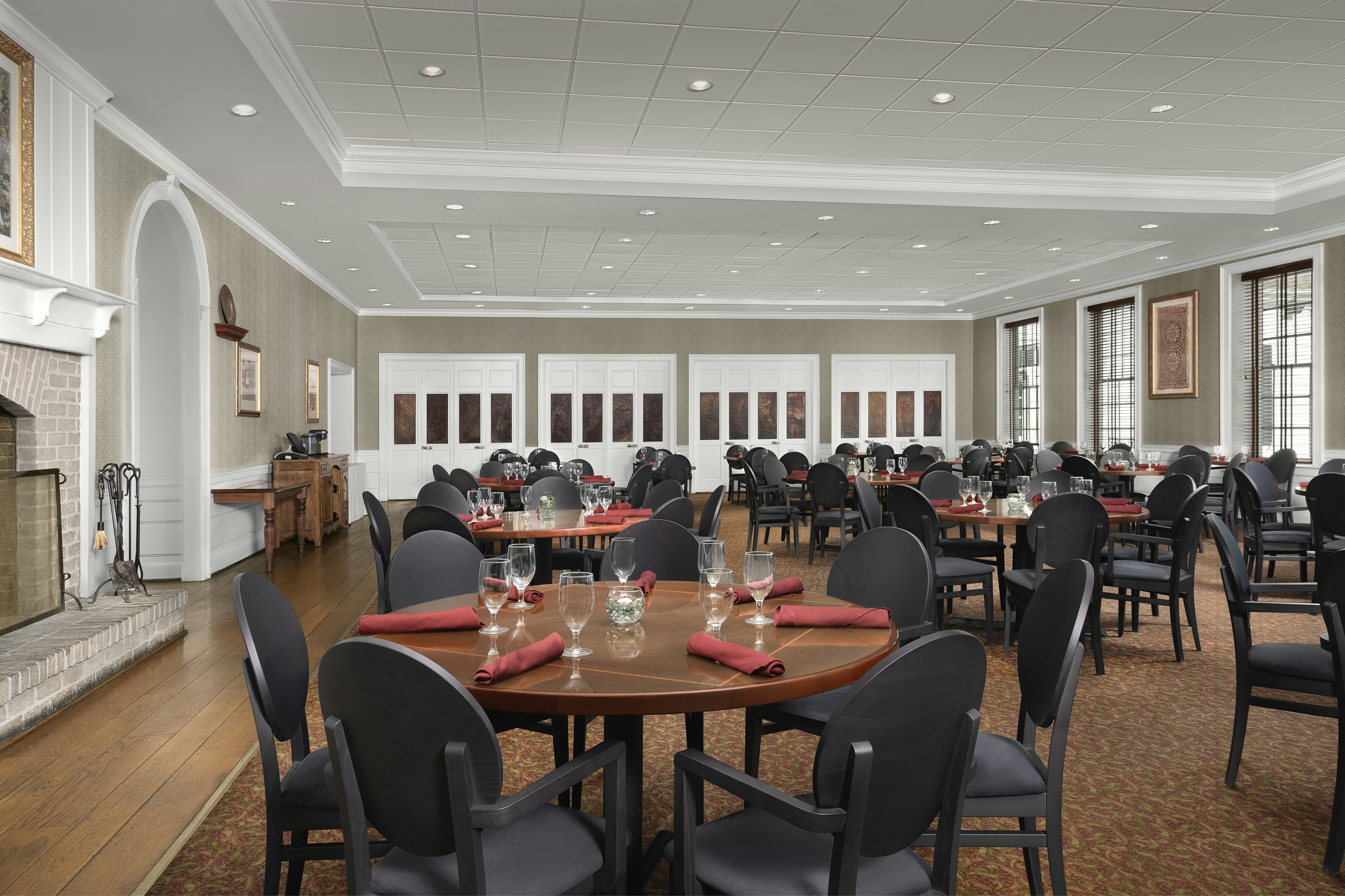 Virginia Crossings Hotel Conference Center 34/41