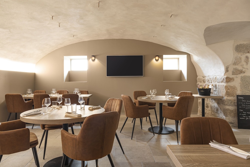 Demeures & Chateaux Domaine De Valinches 30/43