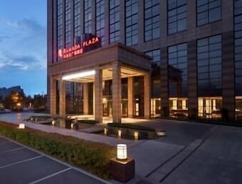 Ramada Plaza by Wyndham Lianyungang 4/28