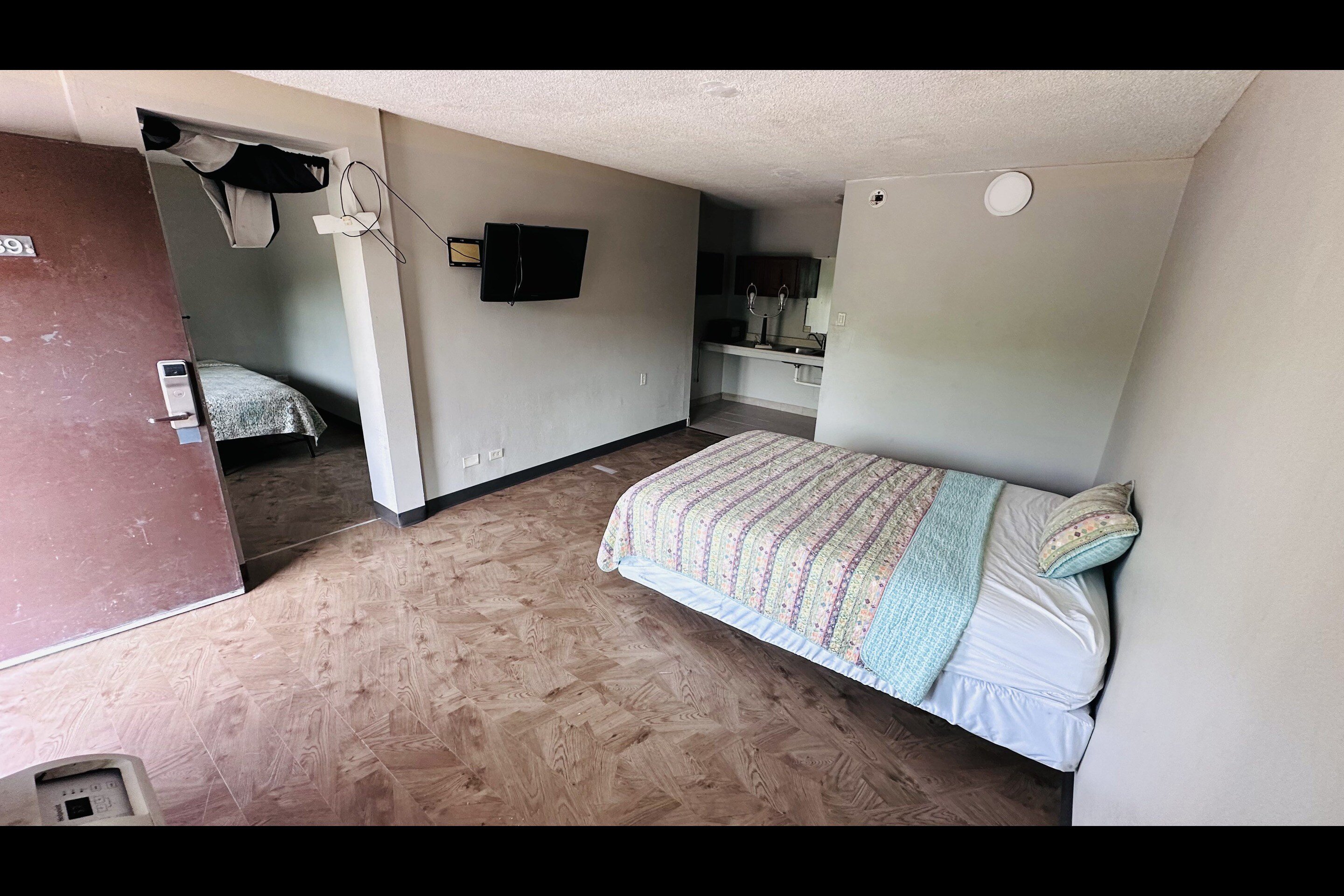 Hallmark Inn By OYO Fort Wayne 13/16