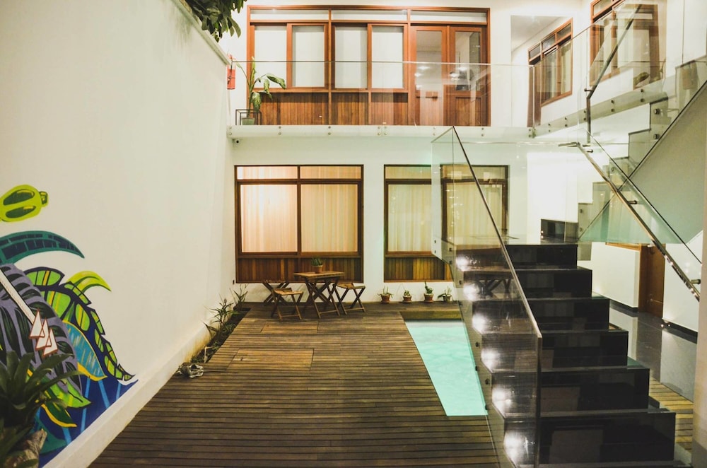 Cosmopolitano Hotel Boutique 36/50
