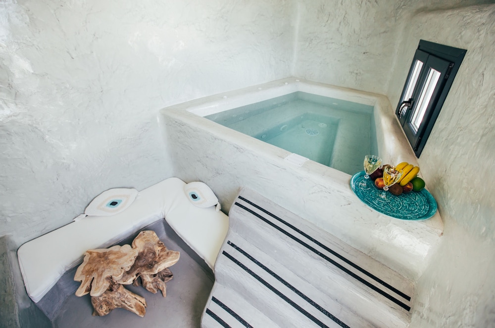 Santorini Dreams Villas 23/50