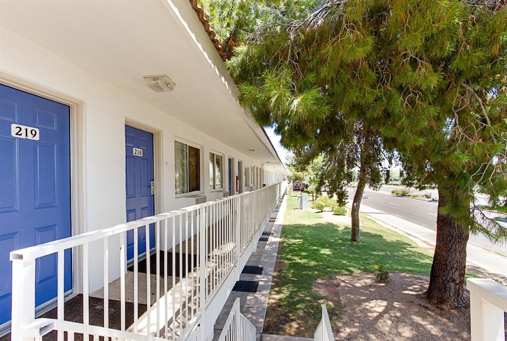 Motel6 Tempe, AZ - Scottsdale South 9/46