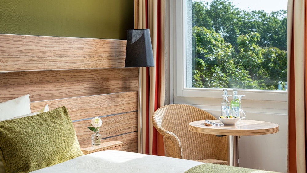 Parkhotel Landau 42/50