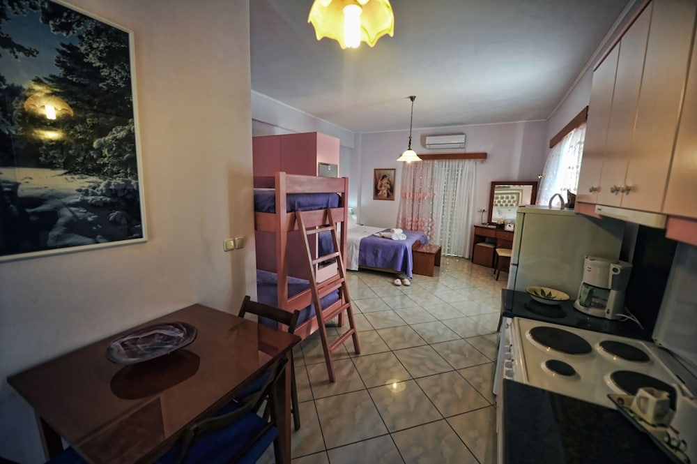 Irida Resort Suites 52/78