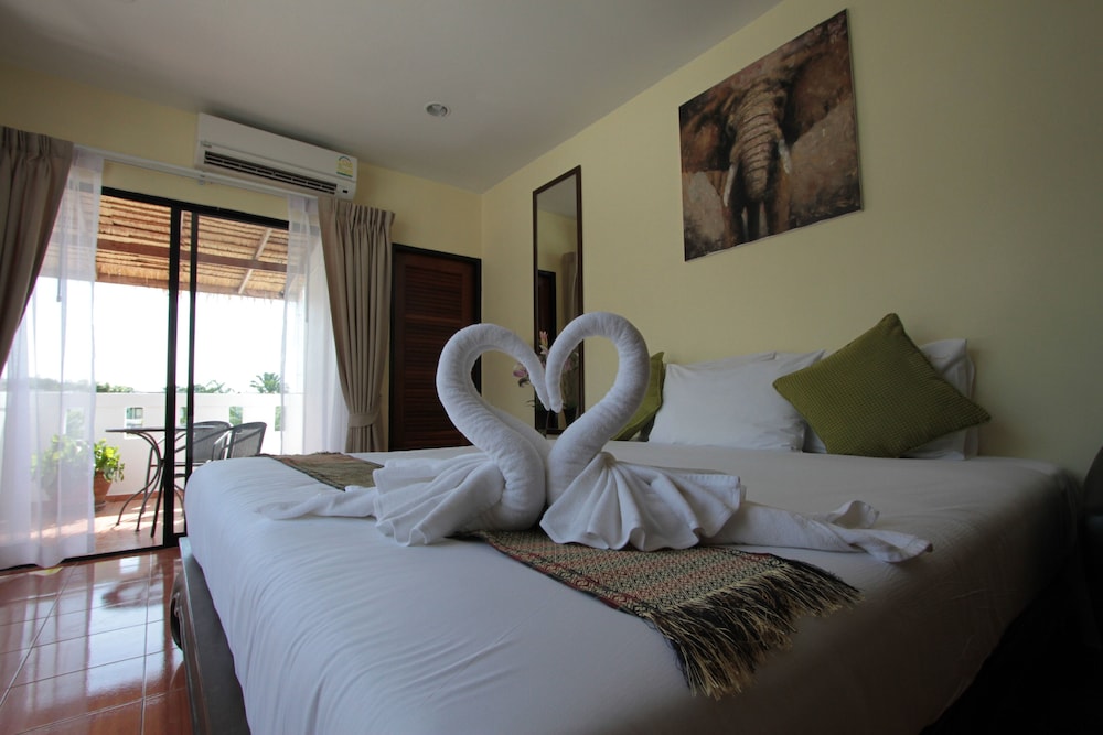 Baan Suay Hotel 21/40