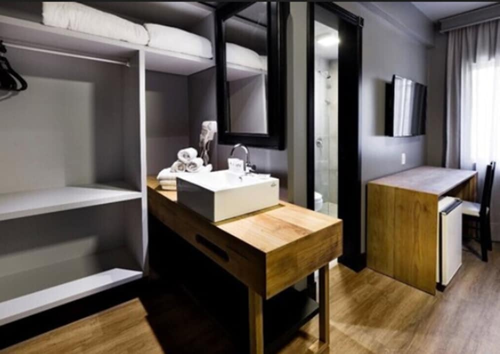 HM Hotel 50/50