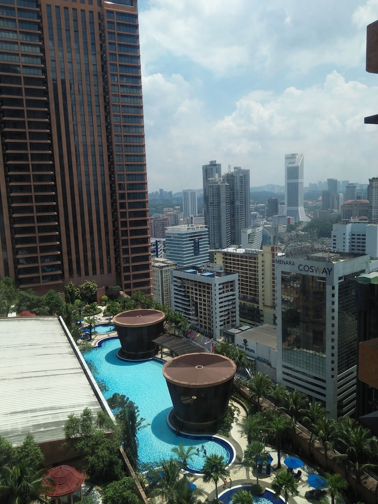 Grand Service Apartment @ Times Square 3/51