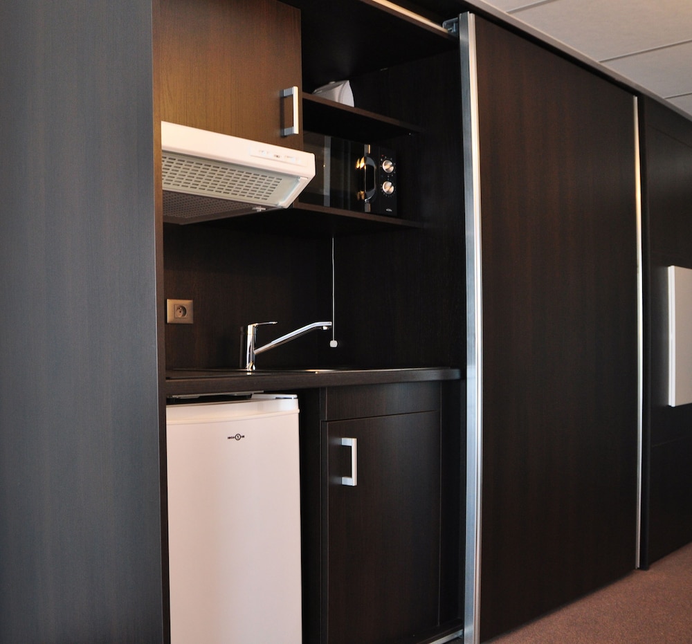 Golden Tulip Pornic 50/50
