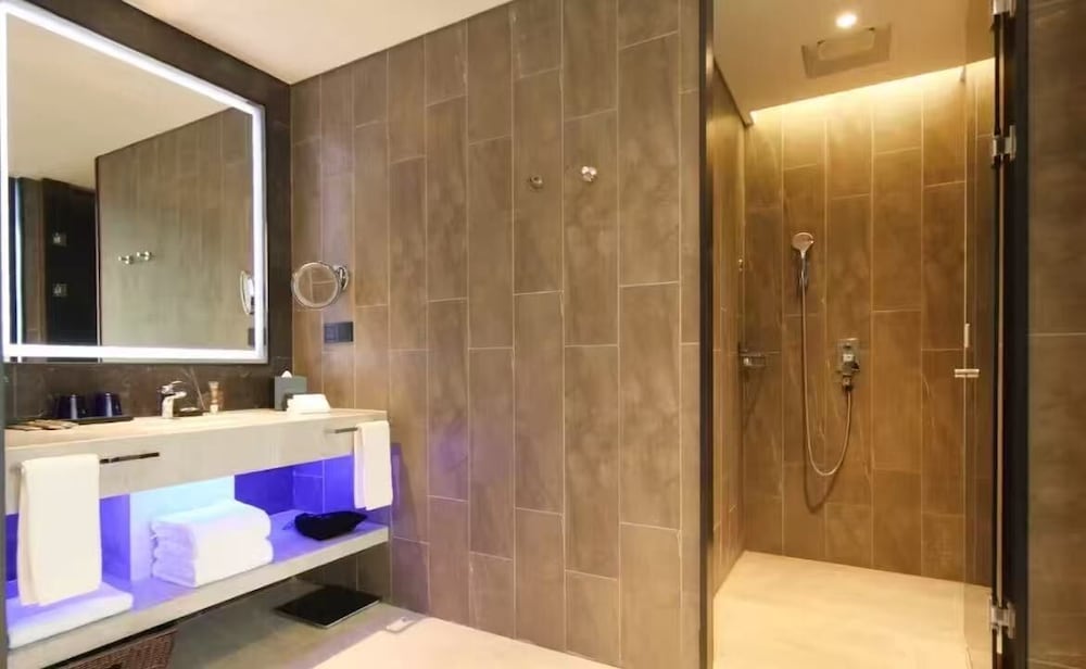 Novotel Shanghai Chuansha 10/66