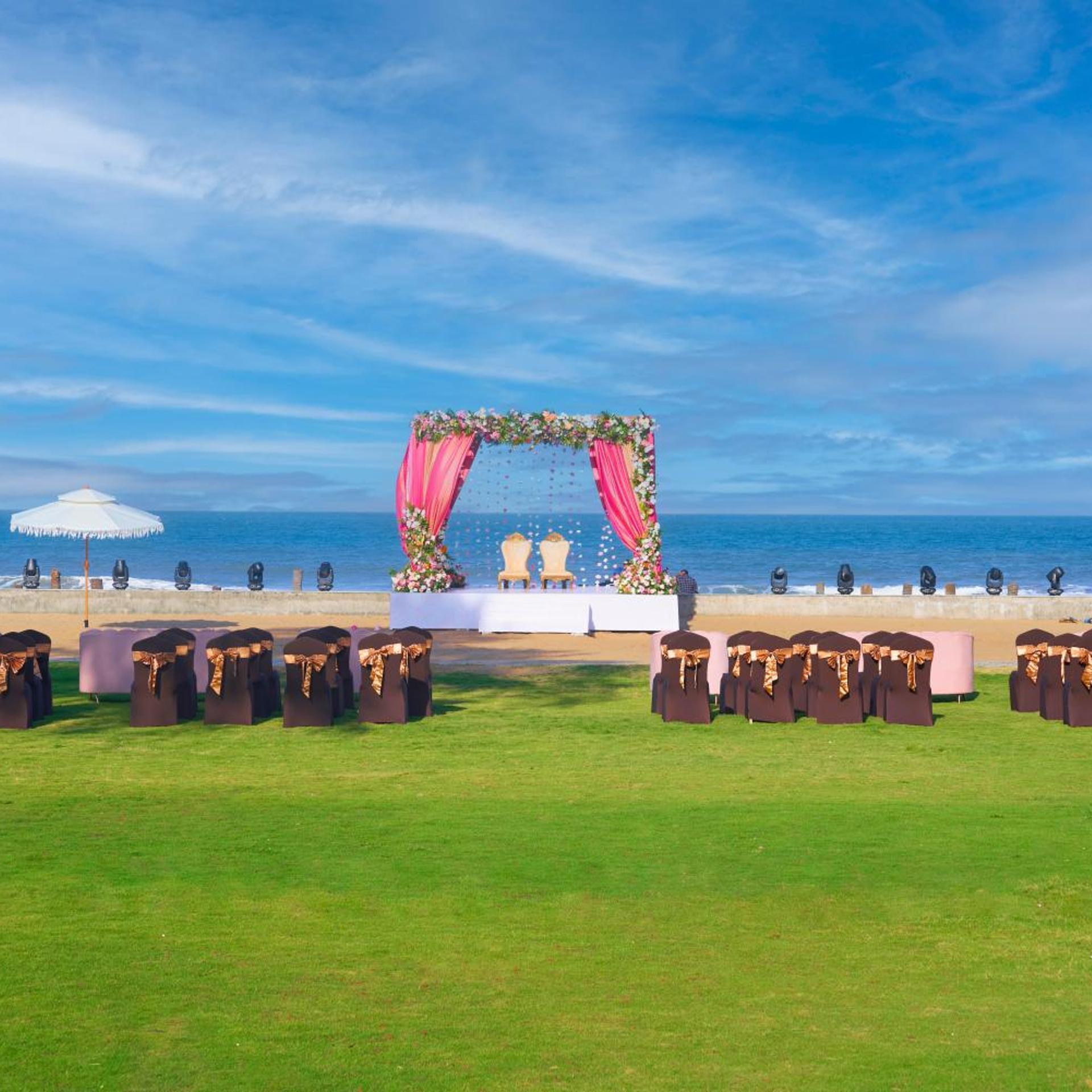 Grande Bay Resort And Spa Mamallapuram 45/52