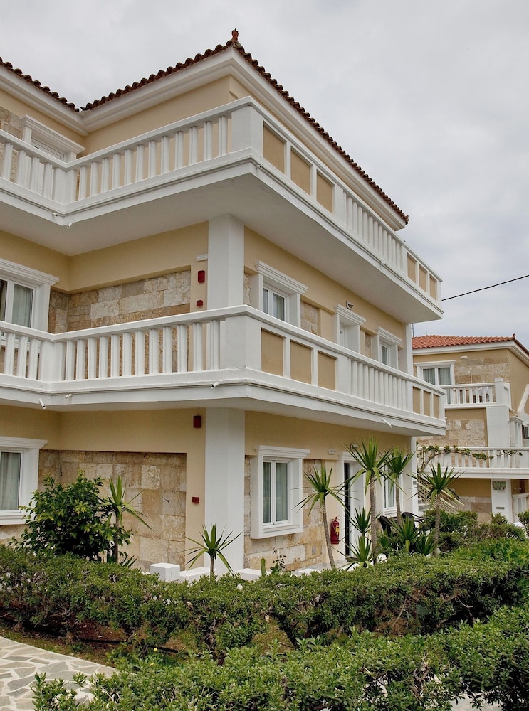 Jo-An Beach Hotel 18/93