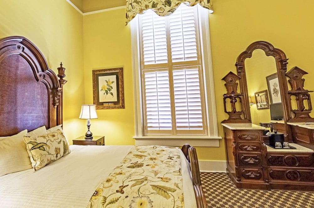 HONEYMOON, SUITE