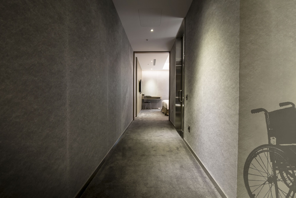 CHECK inn Taipei Nanjing 25/73