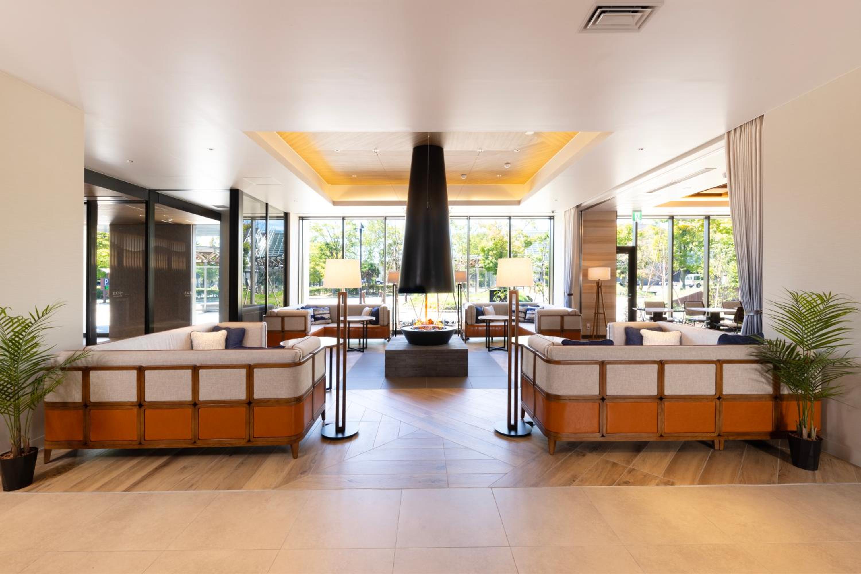 AQA Hotel Premium 10/38