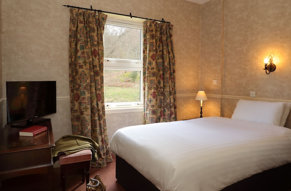 Ballachulish Hotel 6/57