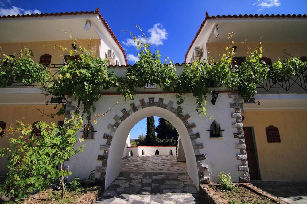 MYTILANA VILLAGE(Gera) 55/59