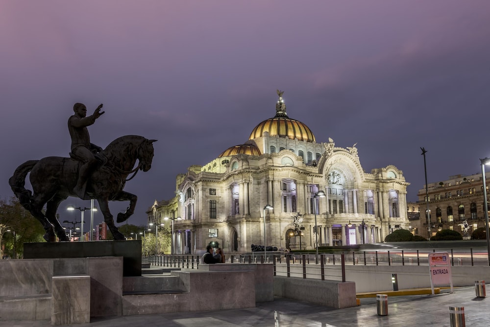Nh Collection Mexico City Santa Fe 1/50