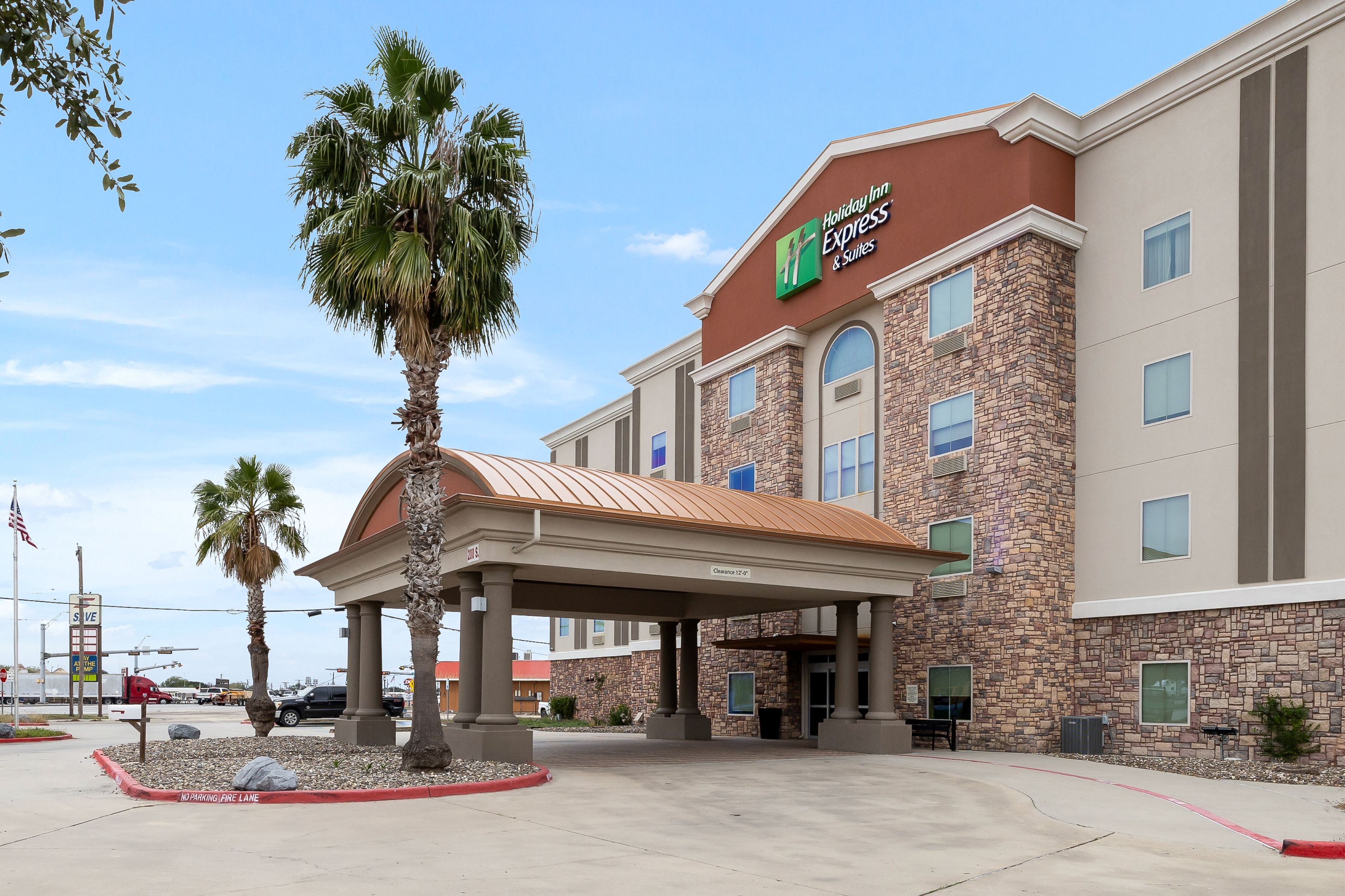 Holiday Inn Express Hotel And Suites George West 32/37