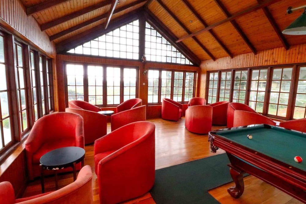 Alpine Hotel 19/27