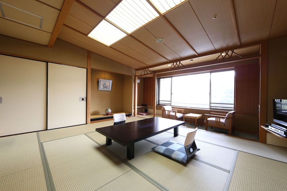 Tamatsukuri Grand Hotel Choseikaku 27/48