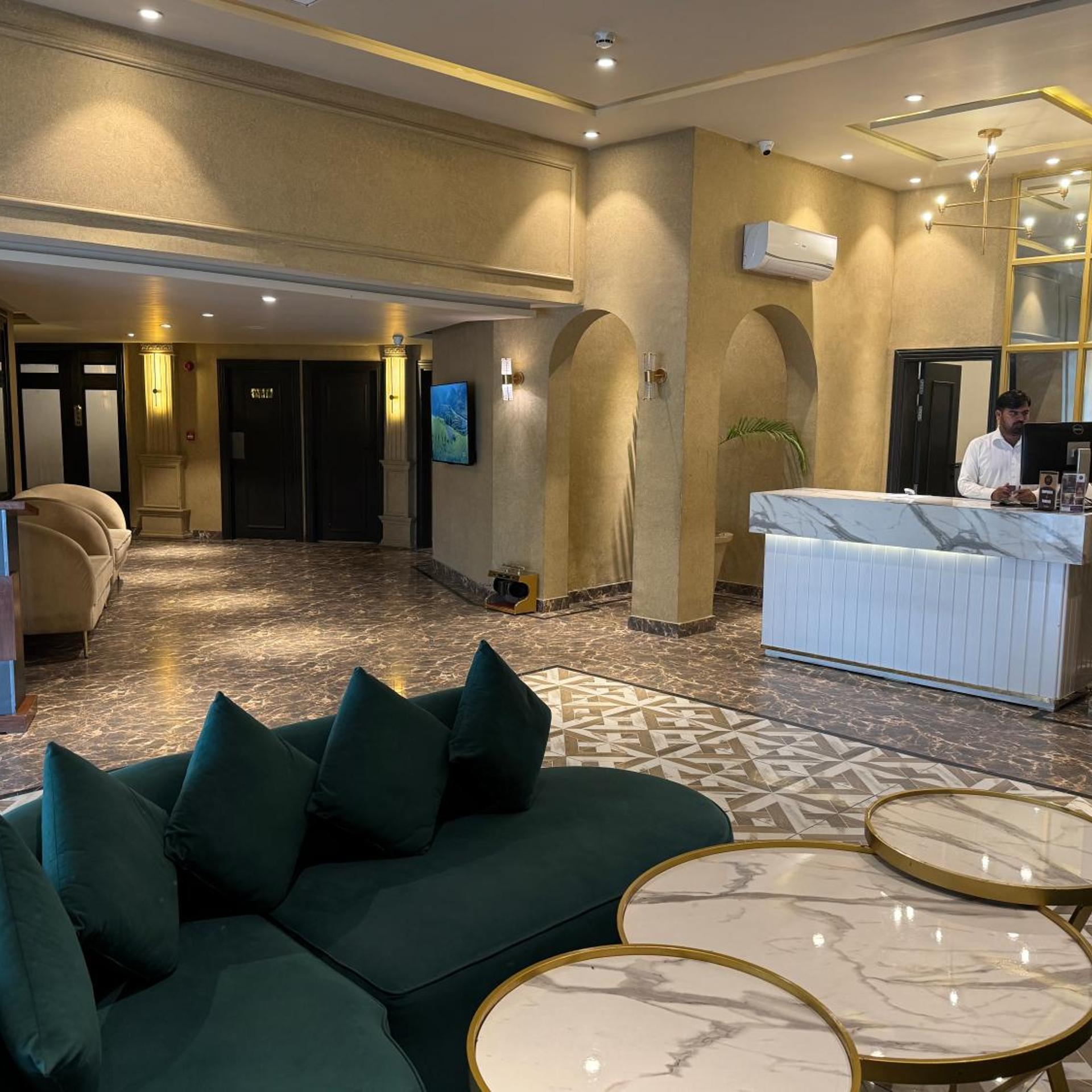 RT Grace Royal Taj Hotel Sukkur 27/58
