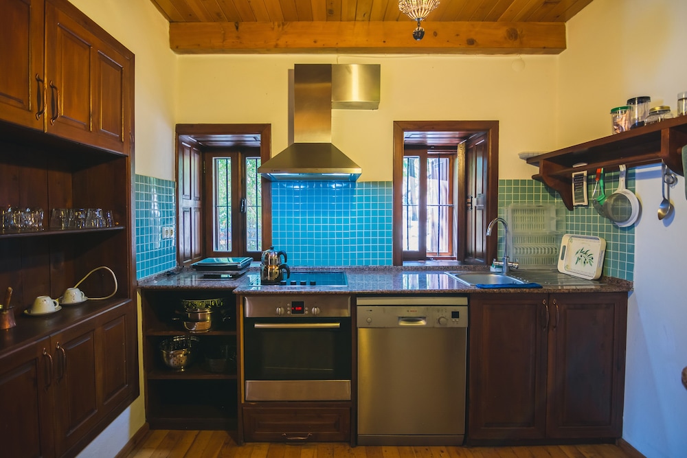 Hotel Villa Turka 50/50