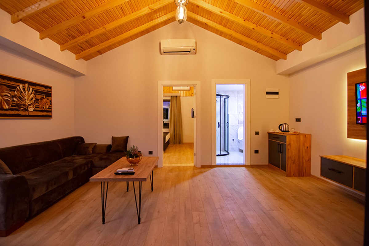 Sandal Hotel 29/45