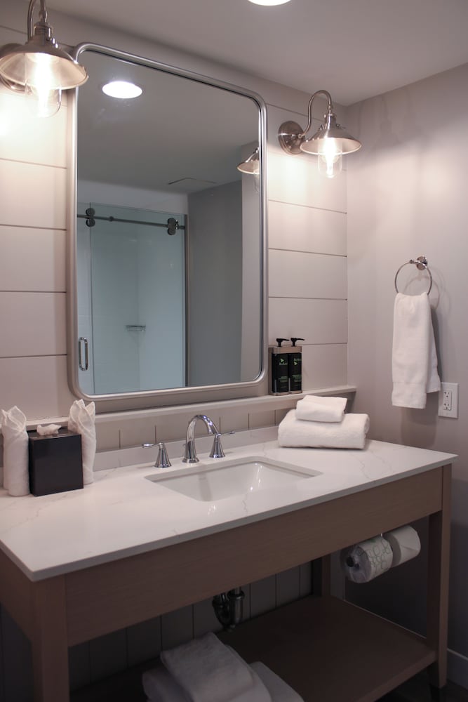 Standard, 2 Double Beds, Chesapeake Beach Resort And Spa 7/7