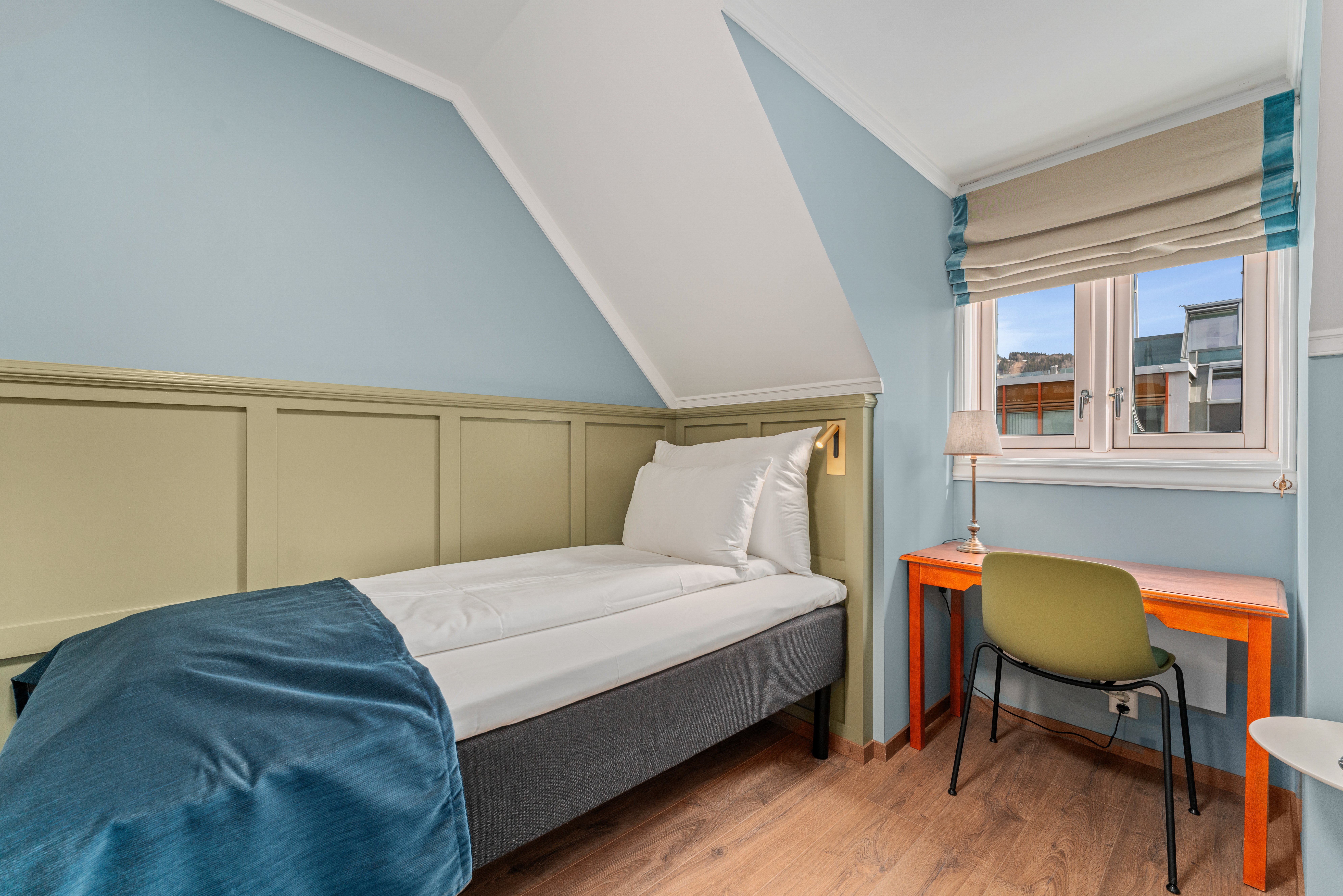First Hotel Breiseth 30/84