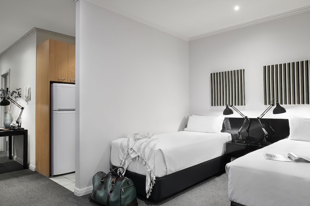 Punthill Flinders Lane 22/64