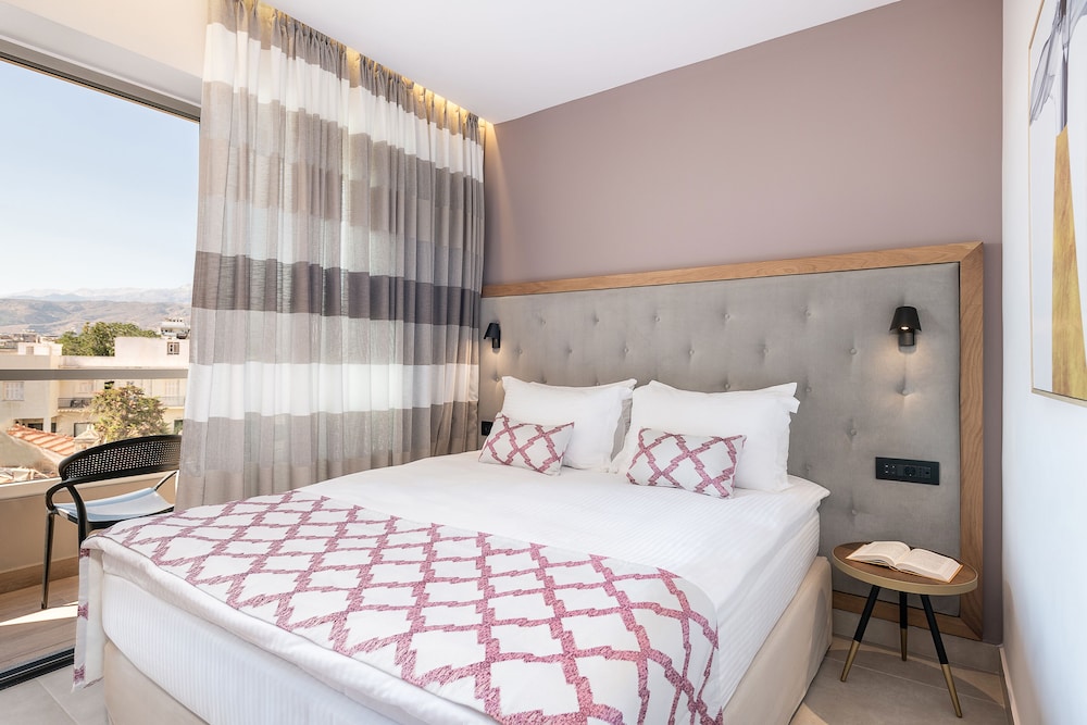 M City Hotel 26/63