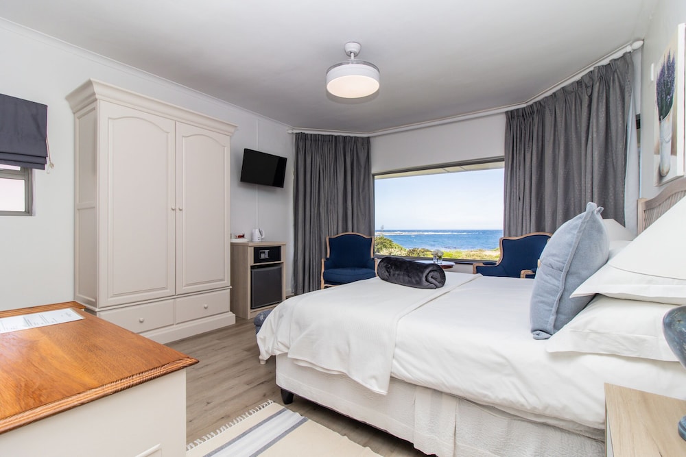 Sandbaai Country House 8/50