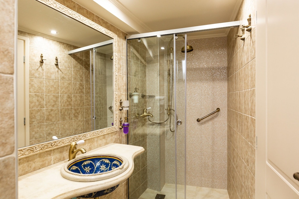 Phaedra Suites - Adults Only 45/50