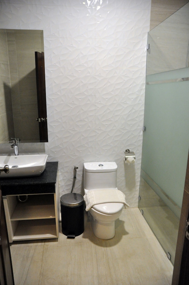 Vigan Plaza Hotel 68/71